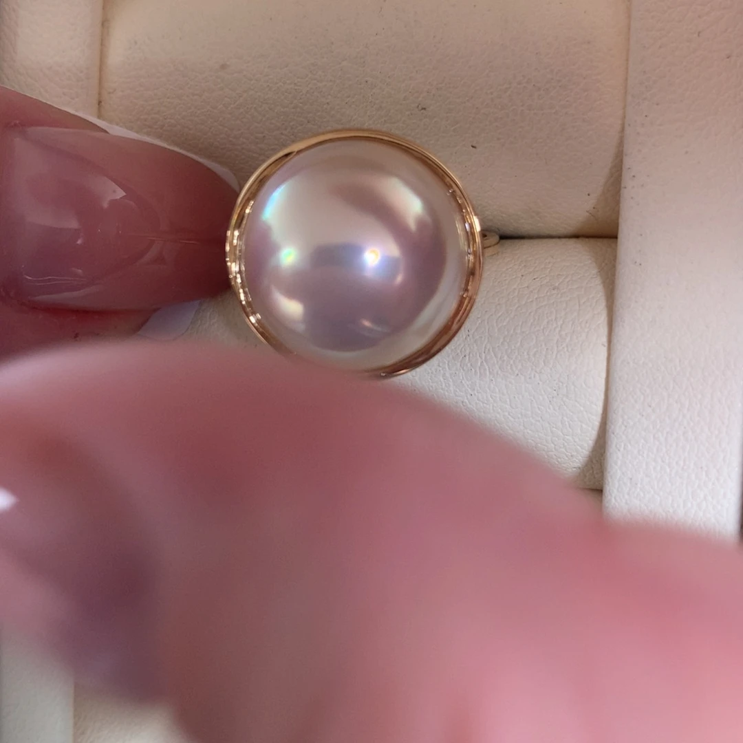拼合珍珠（马贝珠）戒指18K金镶嵌