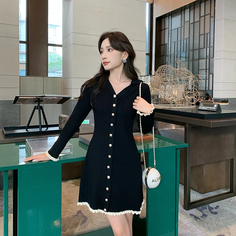 奢姿大码女装2025春季气质翻领设计连衣裙胖妹妹纽扣时尚针织裙子