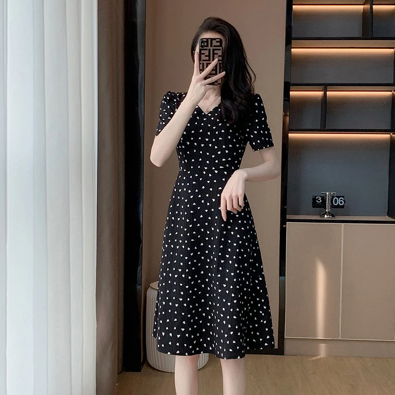 奢姿2025年夏装新款大码女装气质V领裙子胖妹妹印花时尚连衣裙