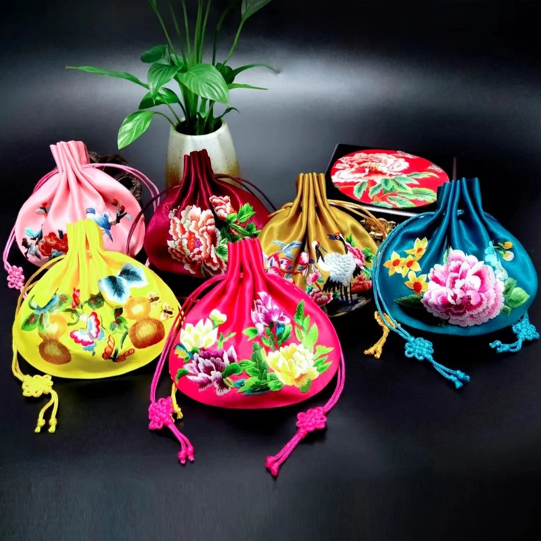 纯手工抽绳刺绣传统荷包袋香囊挂脖挂车荷包随机发
