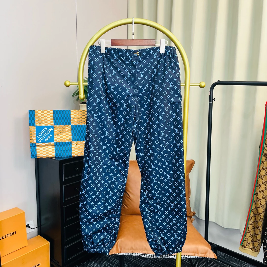 全新未使用 LouisVuitton/路易威登  蓝白满印慢跑裤 40码