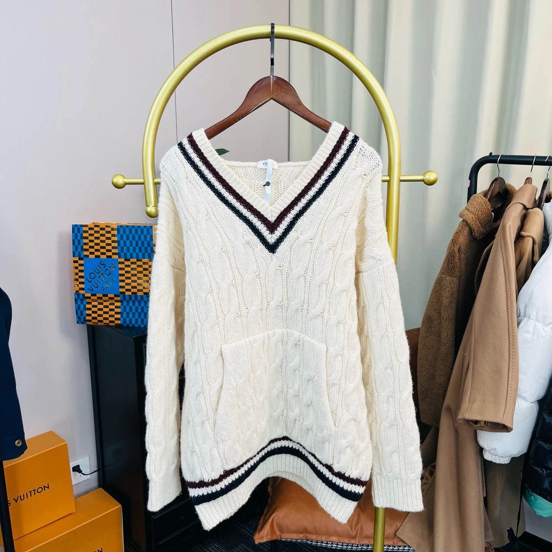 Celine/赛琳 粗麻线白色连帽外套 s码/99新 无配件