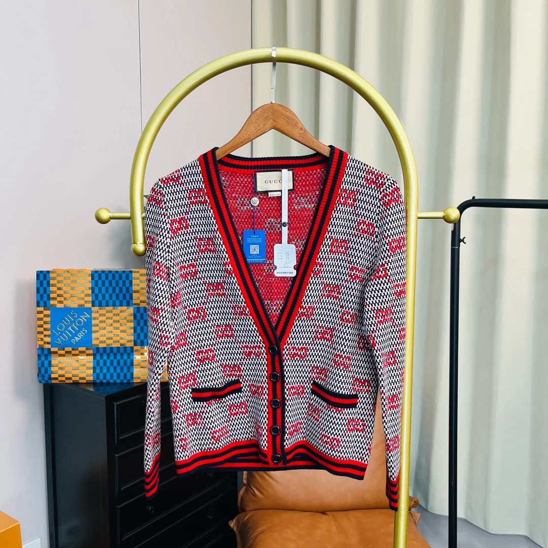 Gucci/古驰 红色小香风满印开衫 xs码/99新 无配件 公价12800
