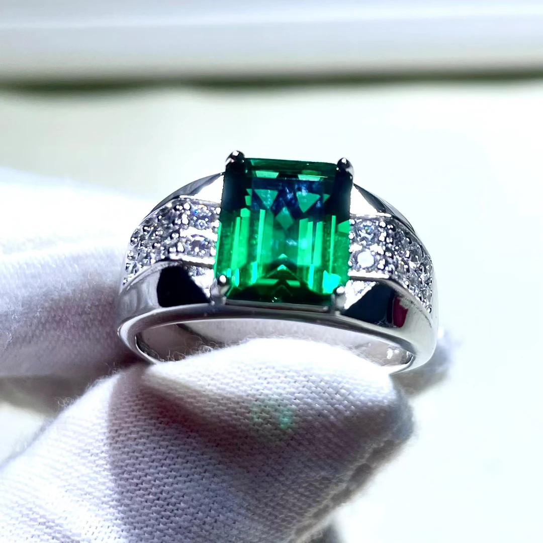 祖母绿（处理）时尚设计款925银祖母绿宝石戒指