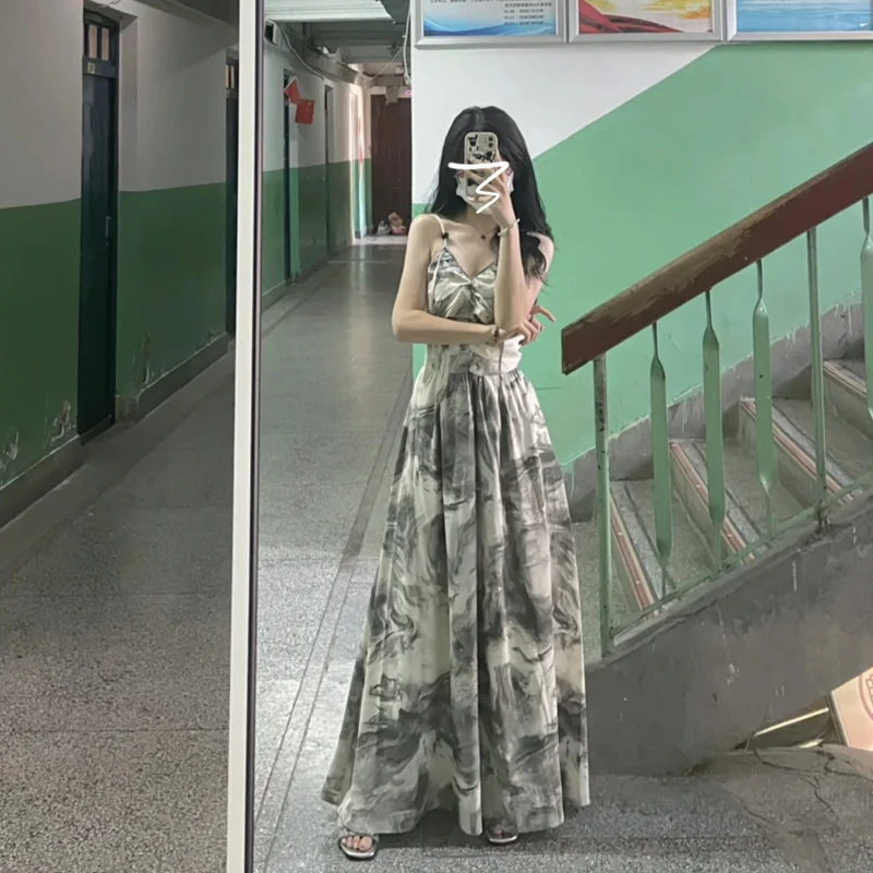 DJ0907国风新中式山水画v领连衣裙子新款褶皱设计感吊带长裙女夏