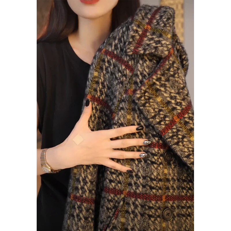 2024秋季新款时尚格纹宽松显瘦韩版百搭轻奢短款女士外套