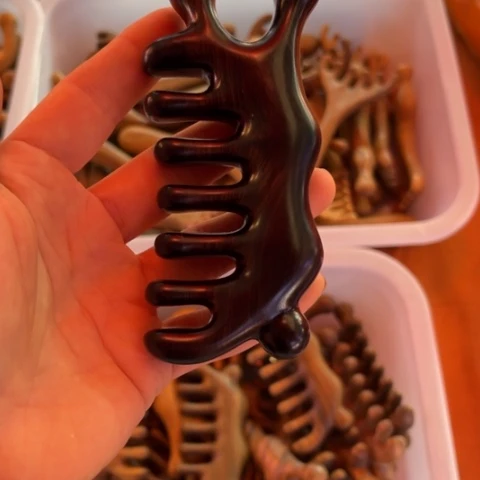木越*乌木按摩梳按摩梳