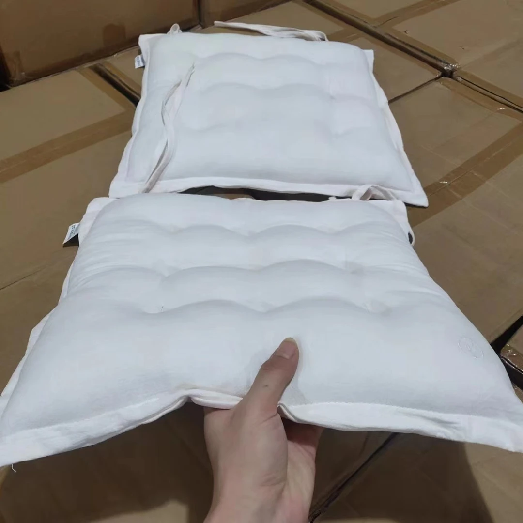 米白色小面包坐垫 40*40 发2个