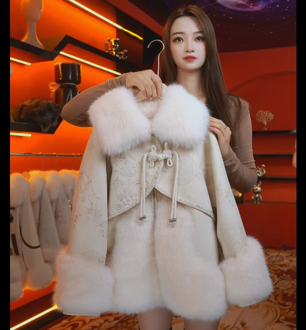 【3878】轻奢新款时尚洋气加绒加厚气质女士秋冬季保暖大毛领外套