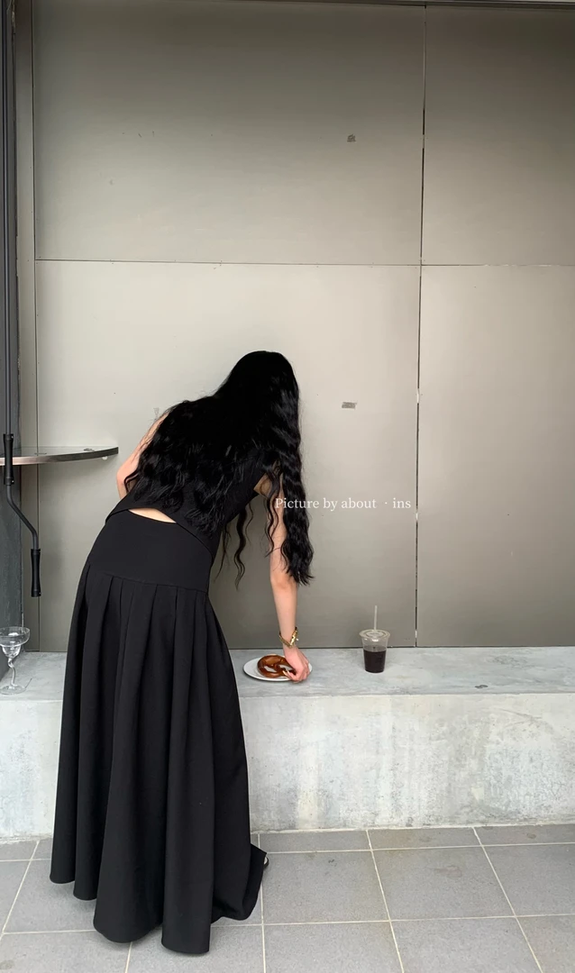 about  INS ( 8656#库) 轻奢百褶半身裙 kc