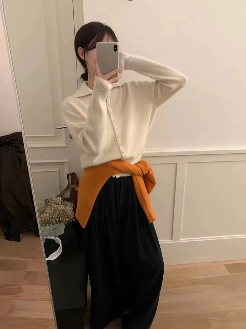 IU（138  #库）气质显瘦高领慵懒上衣 KC