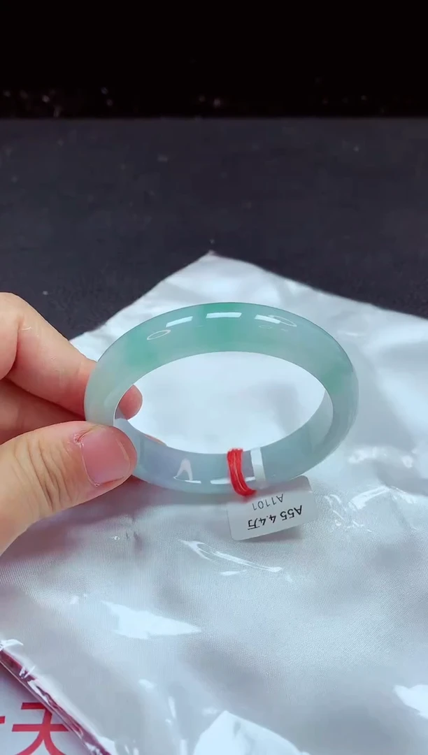 【闪购商品】翡翠手镯未镶嵌手镯55