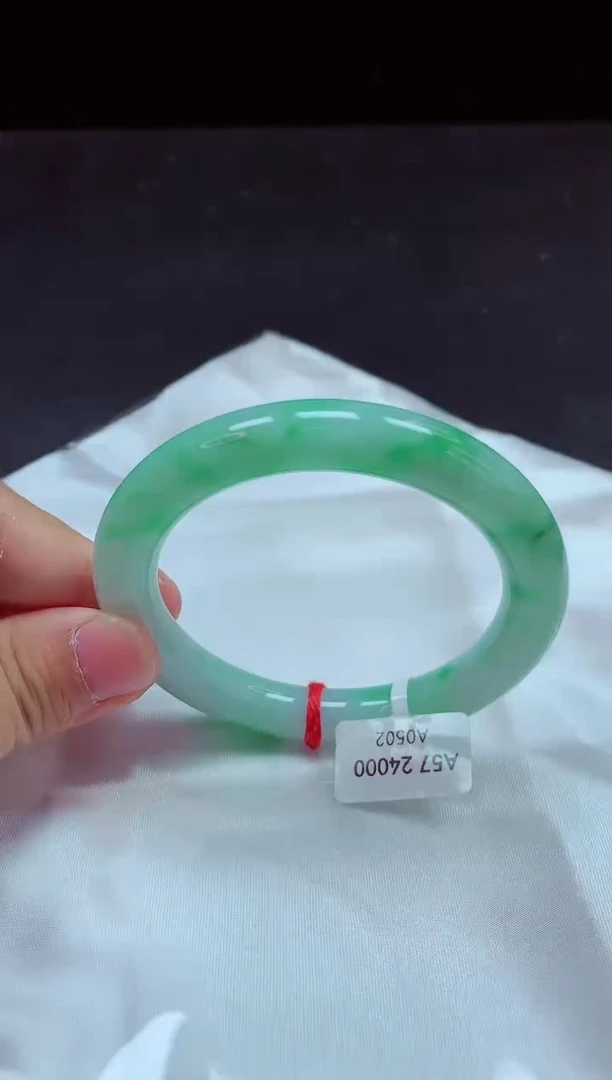 【闪购商品】翡翠手镯未镶嵌镯子