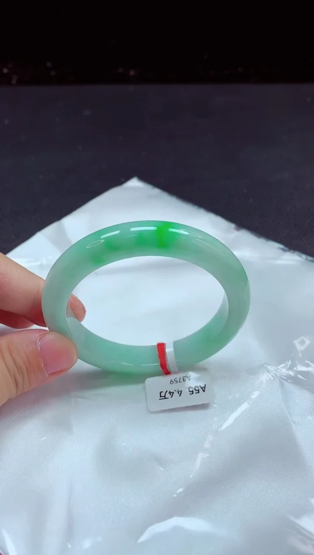 【闪购商品】翡翠手镯未镶嵌镯子55