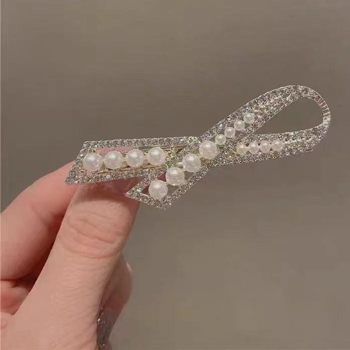 珍珠发夹少女法式