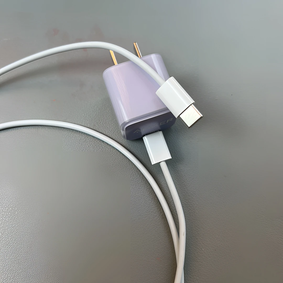 9新 ANKER/安克 95新苹果原装USB-C数据线+99新安克2637小冰块20W
