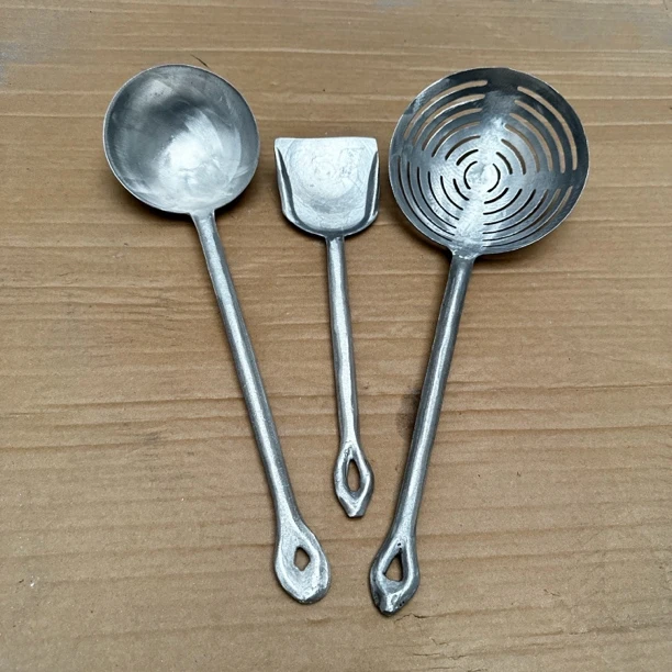 漏勺炒勺铲子纯手工铝制浇筑不生锈耐用大勺家用长柄商用加厚家用