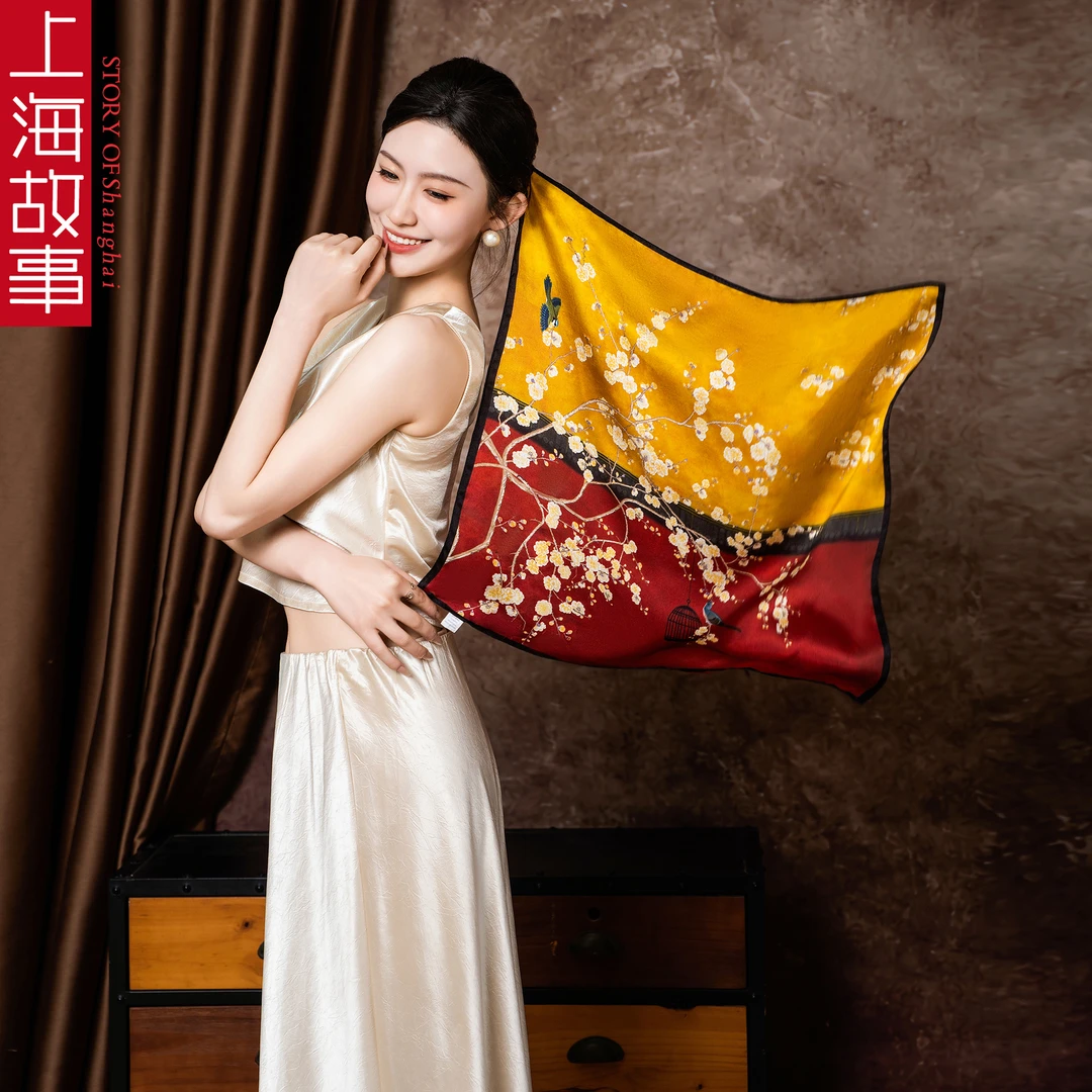 上海故事真丝丝巾女士小方巾2024网红爆款100%桑蚕丝55cm宫墙春梅