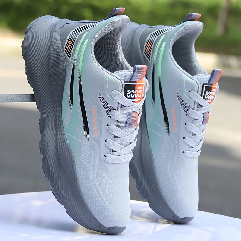 男鞋秋冬季新款软底跑步鞋超轻皮面防水运动鞋防滑减震学生鞋子