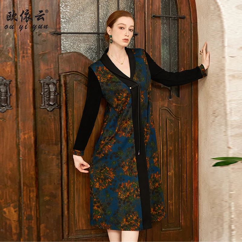 38738高端气质秋装2024新品新中式花色连衣裙