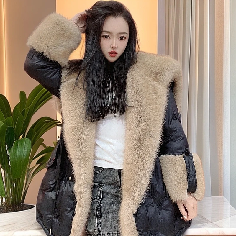 2024新款显瘦冬季网红时尚设计师款天使之翼米兰狐白鸭绒羽绒服
