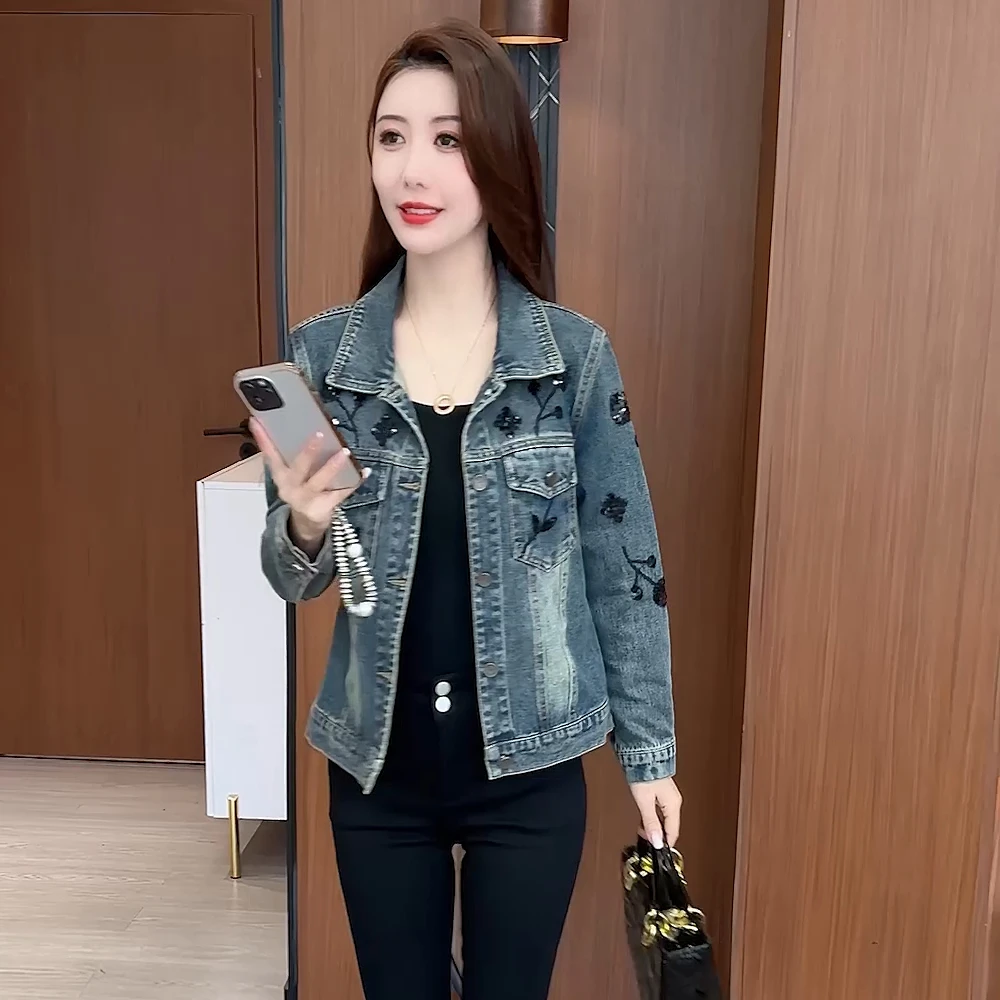 春秋季短款牛仔外套女2025新款时尚百搭洋气重工刺绣牛仔休闲上衣