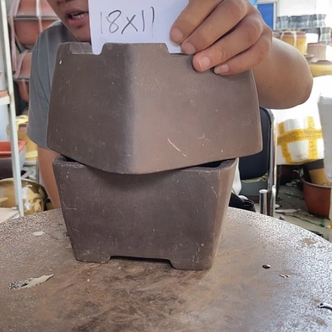紫砂20CM（含）-50CM（不含）17/17四方