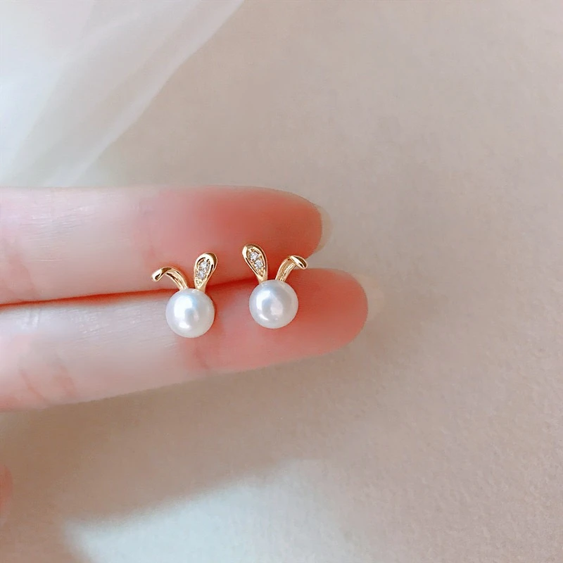 铜合金仿珍珠耳饰 X-909 甜酷可爱卡通萌生肖小兔子网红耳钉女