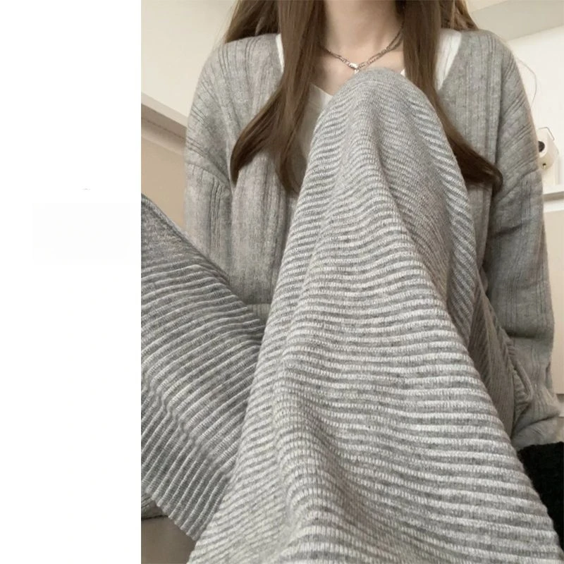 灰色针织条纹阔腿裤女秋冬高腰垂感软糯直筒长裤显瘦休闲拖地裤子