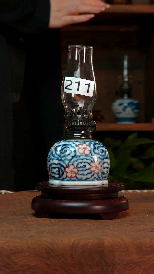 【闪购商品】景德镇陶瓷灯摆件 211