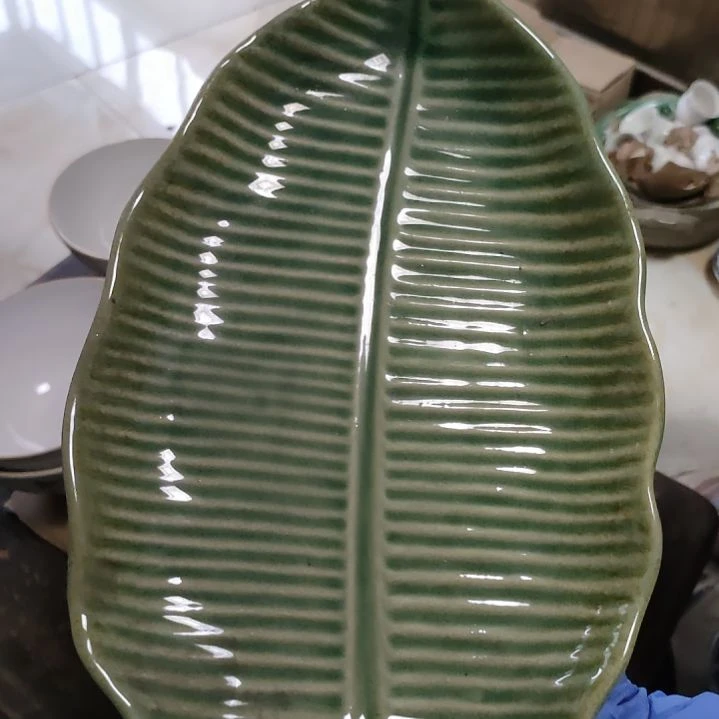摆件陶瓷盘子碗啥都有