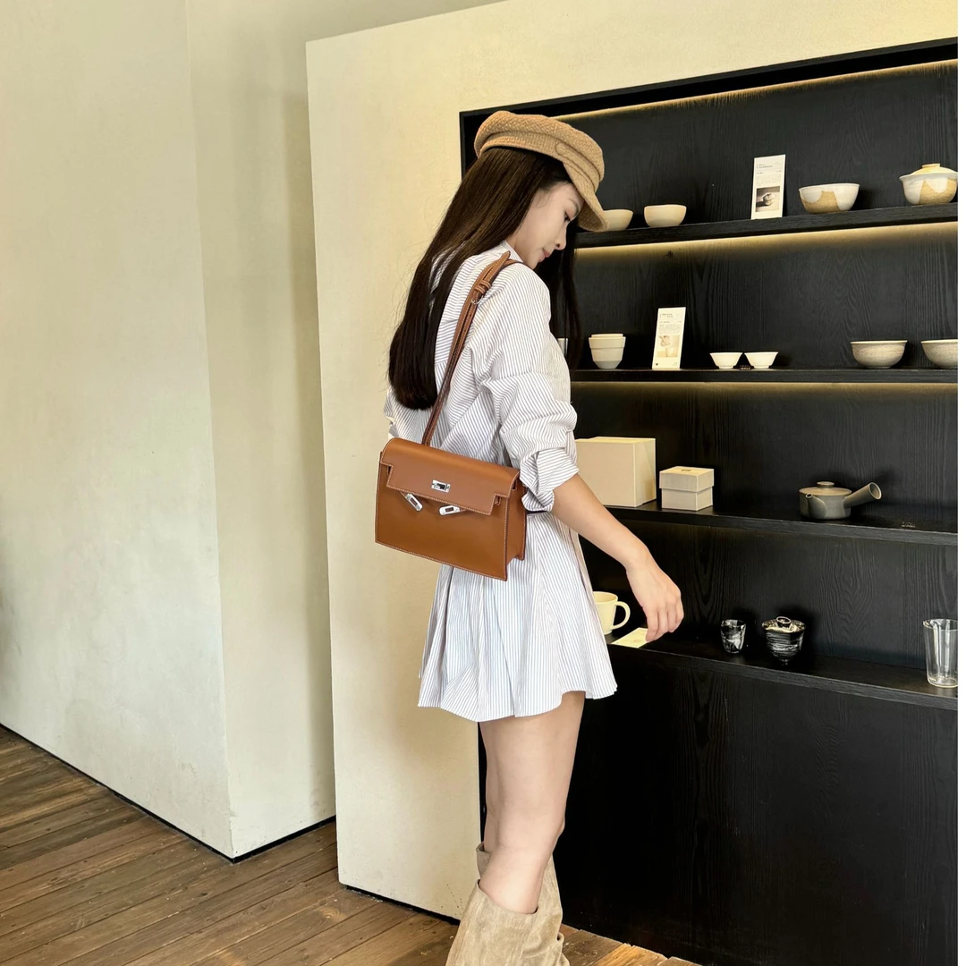 超火的danse跳舞包单肩斜跨头层牛皮腋下包凯莉包 swift牛皮