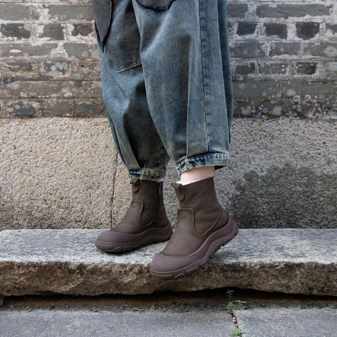 2025复古手工原创雪地靴靴2025秋冬新款圆头厚底休闲雪地靴真皮