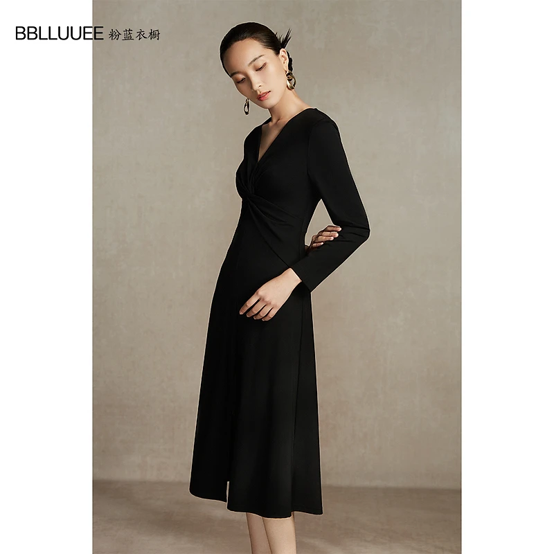 BBLLUUEE/粉蓝衣橱经典简约大气针织连衣裙女2023秋冬装A字小黑裙