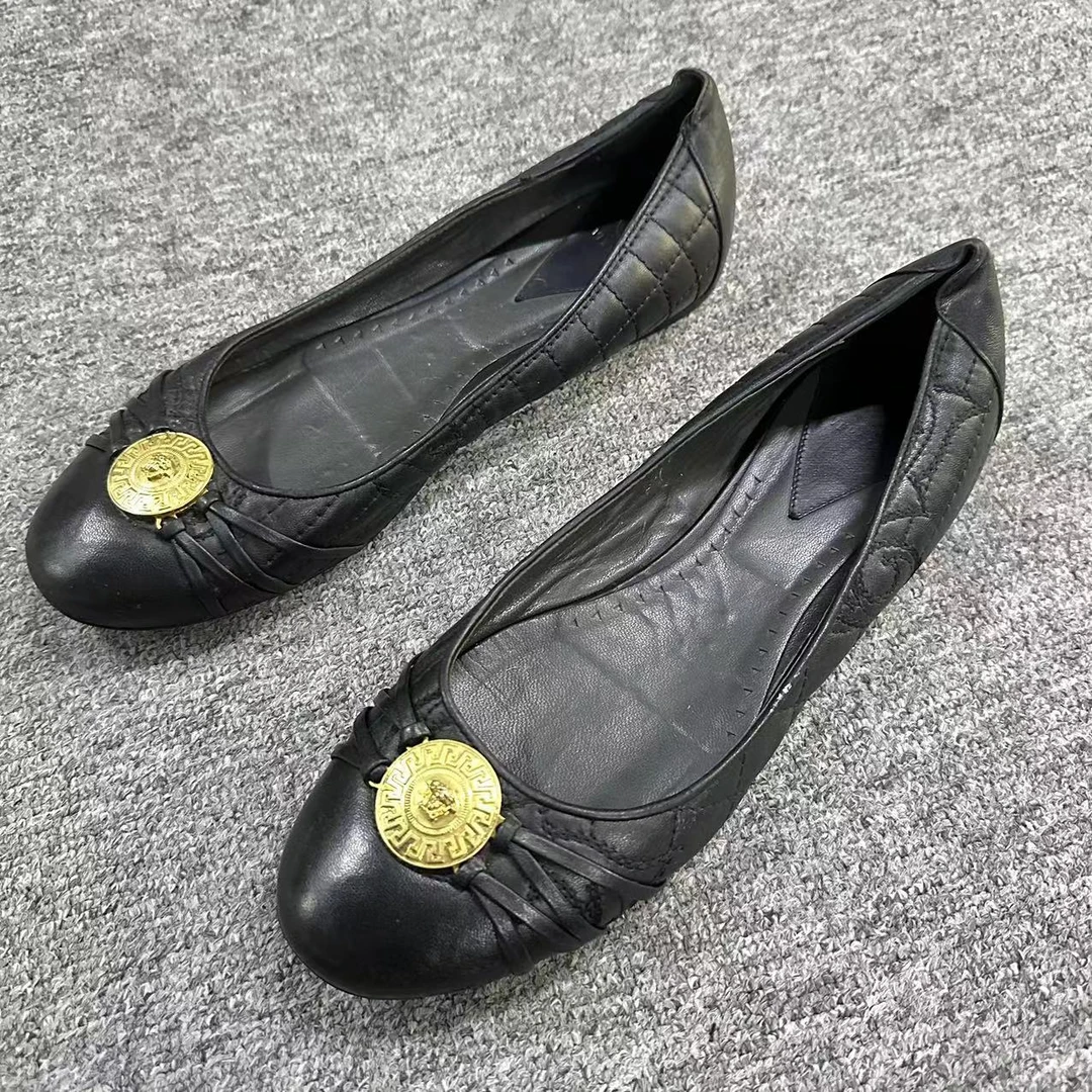 VERSACE/范思哲仔仔女鞋折扣 黑色金标百搭休闲芭蕾鞋39.5码 1437