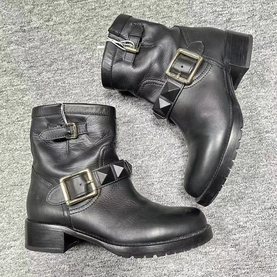 99新 Valentino/华伦天奴 36.5码/仔仔女鞋黑色金扣高跟短靴1669