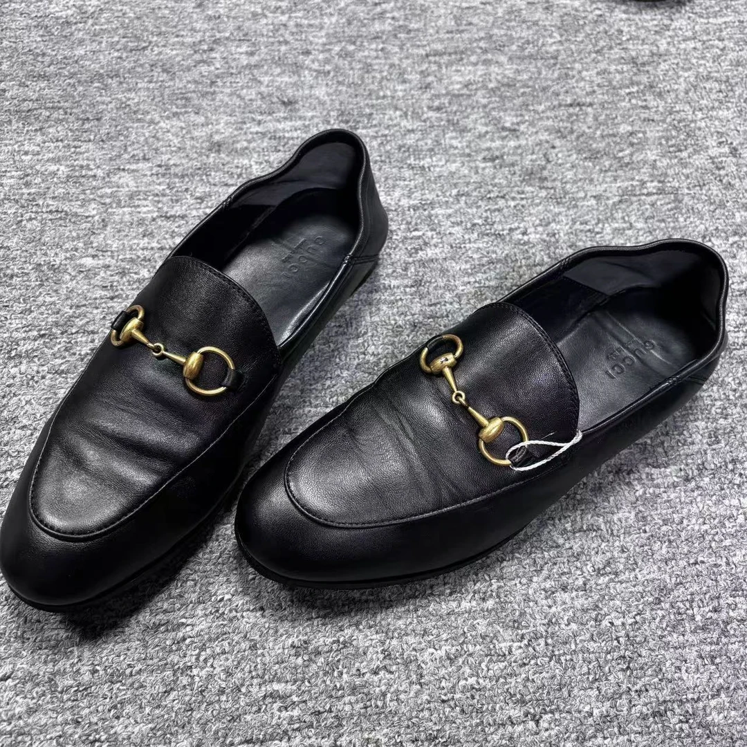 95新 GUCCI/古驰 36码/仔仔女鞋黑色马衔扣可采跟平底乐福鞋 636