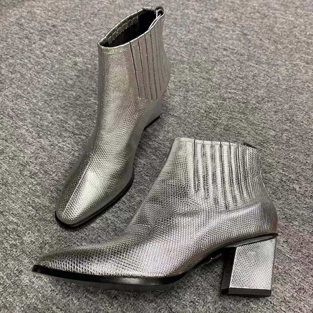 Roger Vivier/罗杰·维威耶37.5码/仔仔女鞋银色尖头高跟短靴 1726