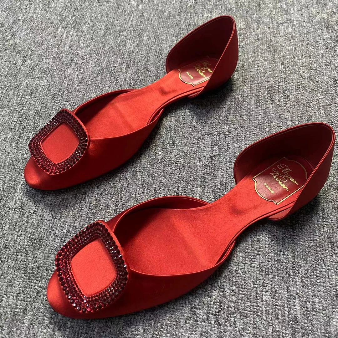 Roger Vivier/罗杰·维威耶仔仔女鞋折扣红色方扣平底鞋39.5码1041