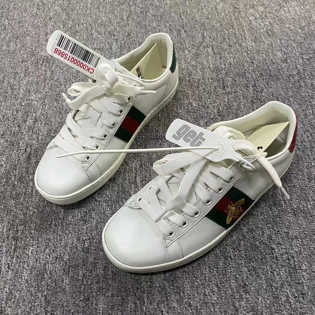 99新 GUCCI/古驰 仔仔折扣 白色金蜜蜂刺绣低帮板鞋34.5码 ddm005