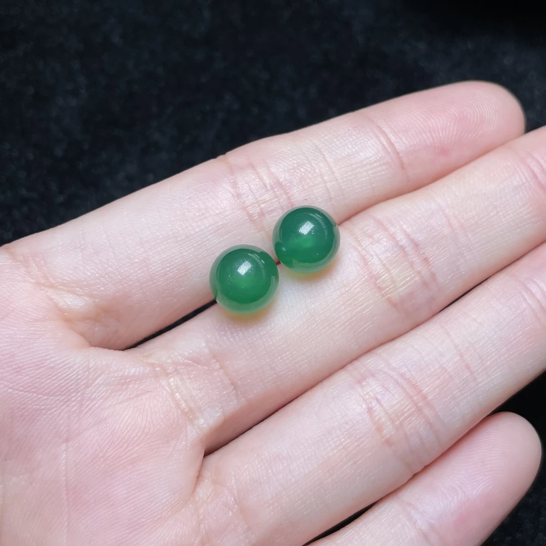菲菲珠宝好*S925绿玛瑙圆珠耳钉约8mm