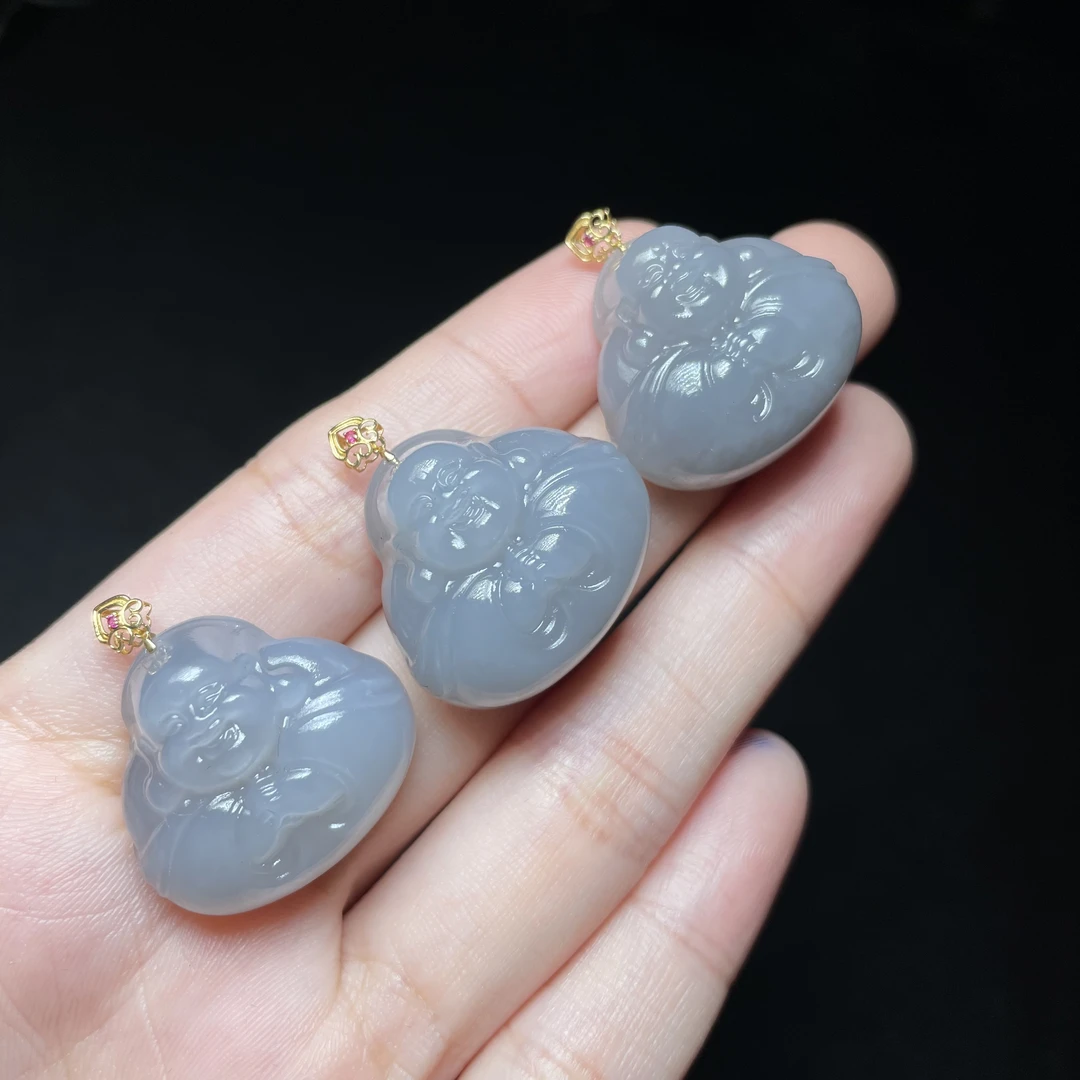 菲菲珠宝好*18K和田玉抱抱佛约22*23mm吊坠~多样性发一