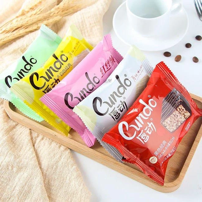 唇动蛋糕红丝绒葡萄草莓夹心巧力涂层面早餐办公室休闲零食品笋0g