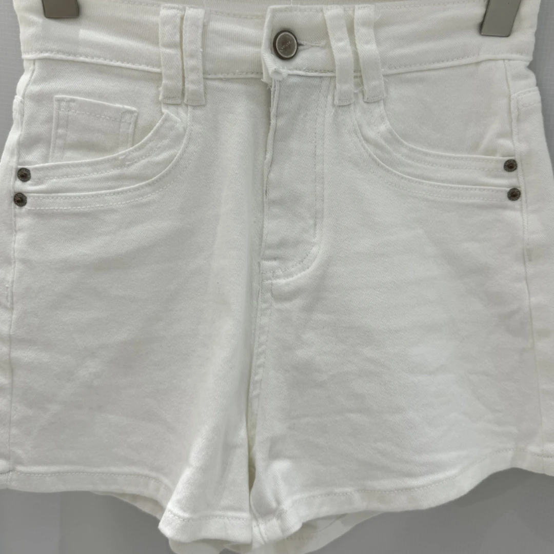 夏季时尚百搭牛仔短裤