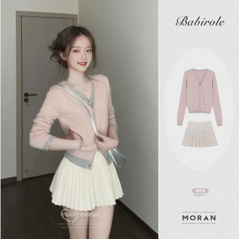 假两件穿搭一整套装裙法式温柔时尚撞色针织开衫早秋糯软v领两件