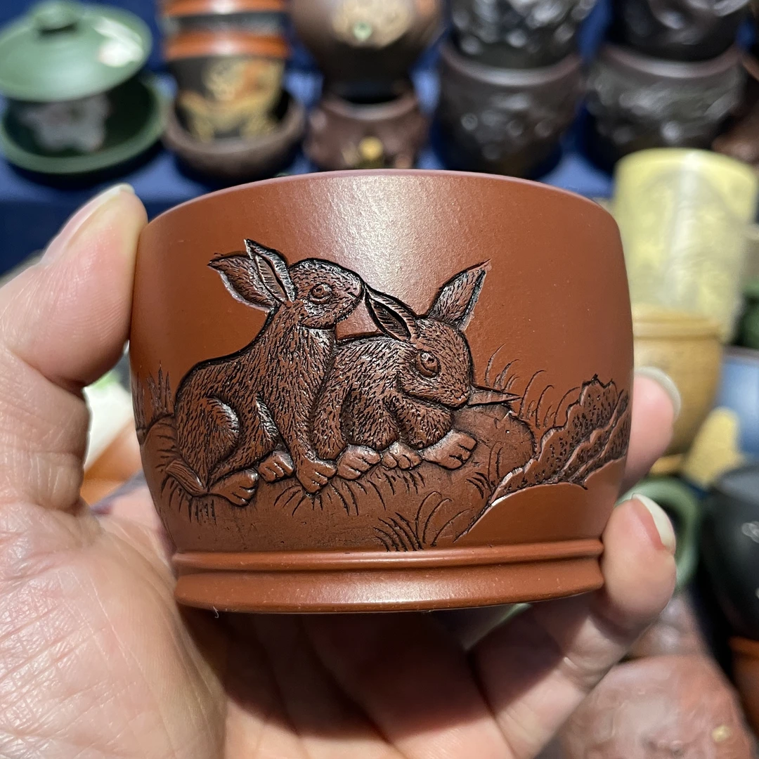 宜兴原矿紫砂朱泥大红袍全手工浮雕生肖兔手绘主人杯140毫升茶杯