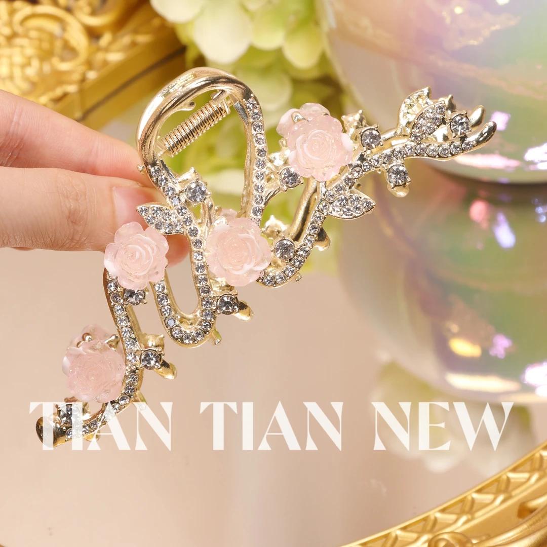 A134法式粉色山茶花抓夹后脑勺优雅鲨鱼夹子头饰发夹气质发卡