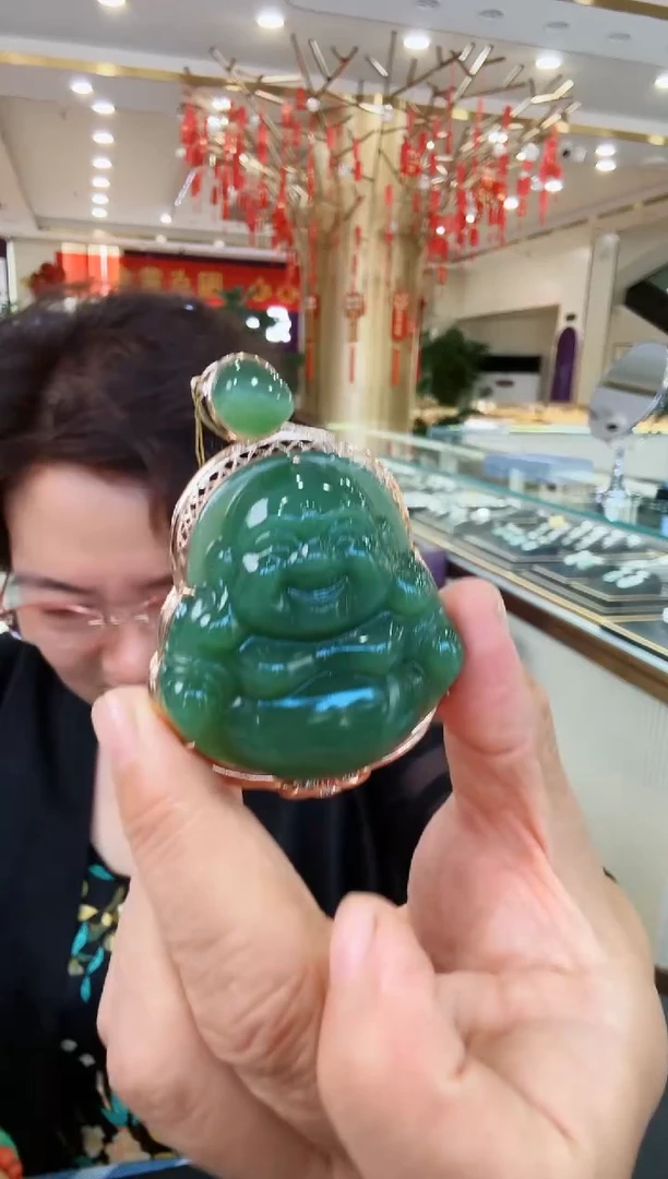【闪购商品】和田玉吊坠18K金镶嵌吊坠