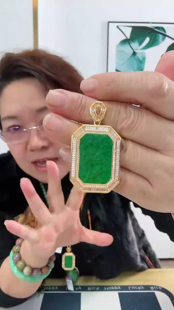 【闪购商品】翡翠颈饰银S925镀金镶嵌无事牌