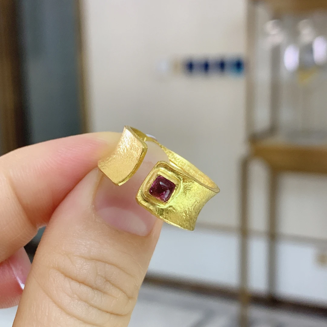 足金正版手工錾刻岁岁多宝戒指